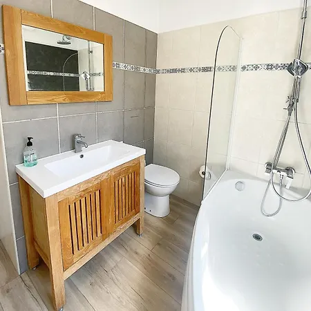 Le King Size Apartment